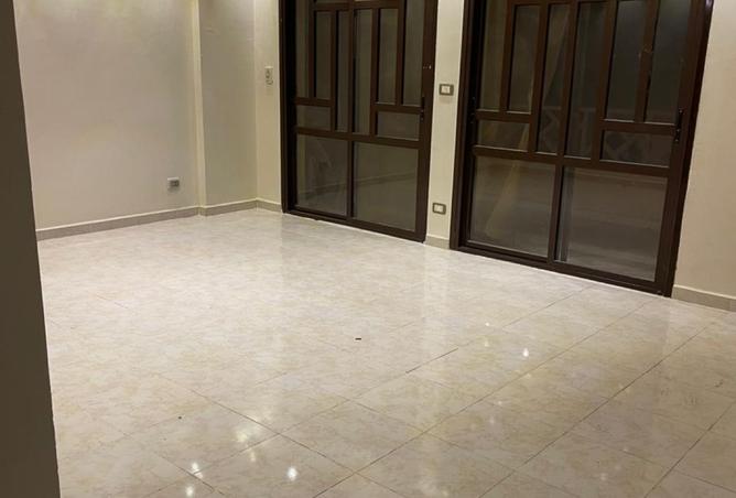 8324122 - Property Image 2