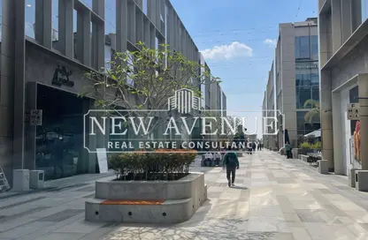 مساحات مكتبية - استوديو - 1 حمام للايجار في 5 اي لواترواي - الطريق الدائري - التجمع الخامس - مدينة القاهرة الجديدة - القاهرة