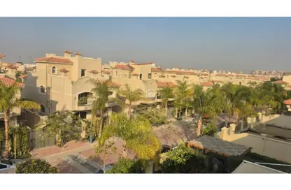 فيلا - 3 غرف نوم - 4 حمامات للبيع في الباتيو 5 ايست - الباتيو - كمبوندات الشروق - مدينة الشروق - القاهرة