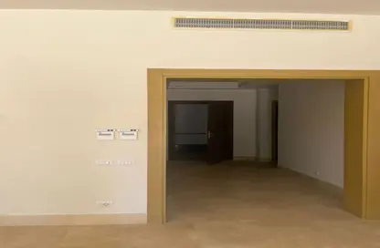 Apartment - 4 Bedrooms - 4 Bathrooms for sale in Sodic West - Sheikh Zayed Compounds - Sheikh Zayed City - Giza