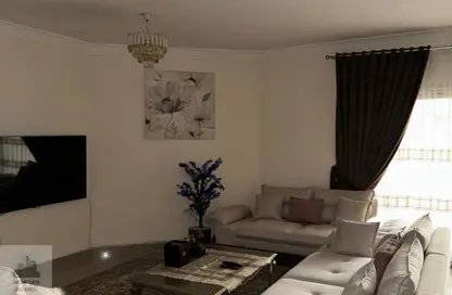 Apartment - 3 Bedrooms - 3 Bathrooms for sale in Masaken Nerco St. - Degla - Hay El Maadi - Cairo