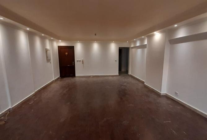 7911929 - Property Image 2