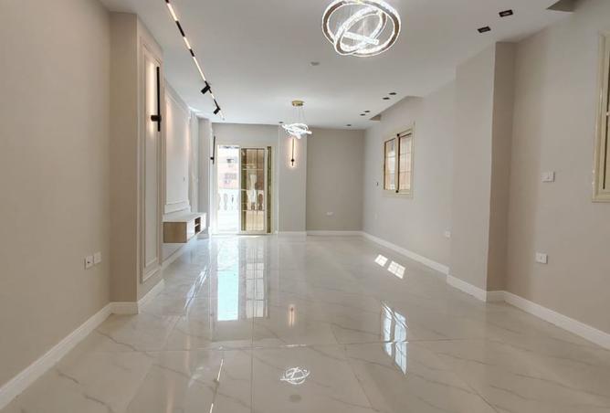 8453870 - Property Image 2