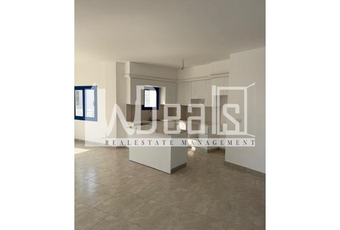 8321278 - Property Image 2