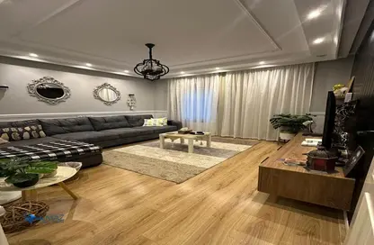 Apartment - 3 Bedrooms - 2 Bathrooms for sale in Galleria Moon Valley - South Investors Area - New Cairo City - Cairo