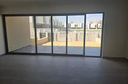 تاون هاوس - 3 غرف نوم - 4 حمامات للبيع في كمبوند البروج - كمبوندات الشروق - مدينة الشروق - القاهرة تاون هاوس - 3 غرف نوم - 4 حمامات للبيع في كمبوند البروج - كمبوندات الشروق - مدينة الشروق - القاهرة