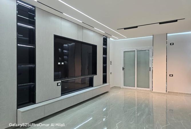 8227277 - Property Image 2