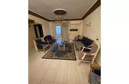 شقة - 3 غرف نوم - 2 حمامات للايجار في شارع 100 - الفيروز - الحي العاشر - الشيخ زايد - الجيزة