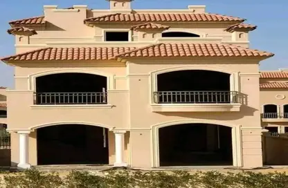 Villa - 4 Bedrooms - 4 Bathrooms for sale in Al Patio 5 - El Patio - El Shorouk Compounds - Shorouk City - Cairo