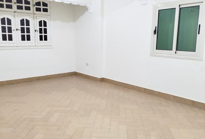 8431011 - Property Image 2