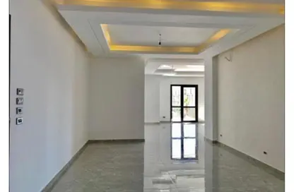 Apartment - 3 Bedrooms - 4 Bathrooms for sale in The Courtyards - Sheikh Zayed Compounds - Sheikh Zayed City - Giza Apartment - 3 Bedrooms - 4 Bathrooms for sale in The Courtyards - Sheikh Zayed Compounds - Sheikh Zayed City - Giza