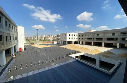 مساحات مكتبية - استوديو - 2 حمامات للايجار في مول  بيازا 59 - الحي السادس - الشيخ زايد - الجيزة