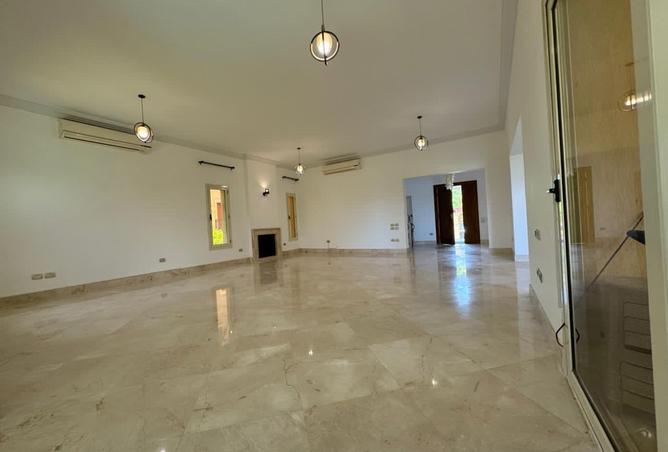 8123402 - Property Image 2