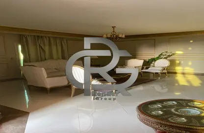 طابق كامل - 5 غرف نوم - 3 حمامات للبيع في محور مصطفي كامل - التجمع الاول - مدينة القاهرة الجديدة - القاهرة