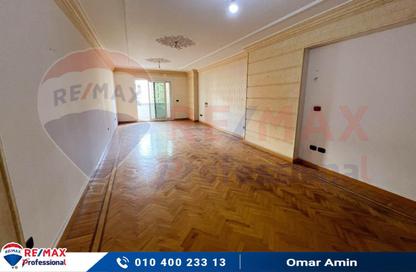 Apartment - 3 Bedrooms - 2 Bathrooms for rent in Mohamed Fawzy Moaz St. - Smouha - Hay Sharq - Alexandria