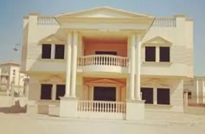 Villa - 5 Bedrooms - 6 Bathrooms for sale in Royal City - Sheikh Zayed Compounds - Sheikh Zayed City - Giza