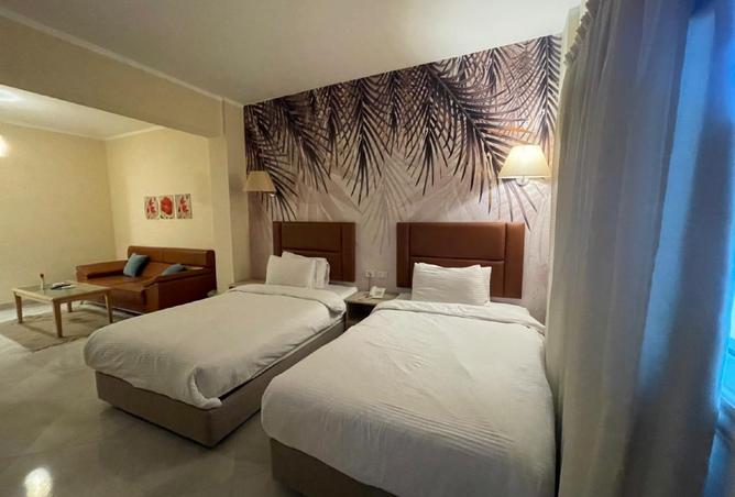 8256022 - Property Image 2