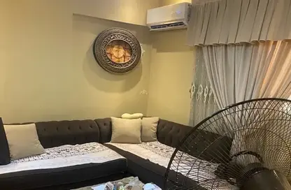 شقة - 2 غرف نوم - 2 حمامات للبيع في شارع الجزيرة - المستثمرين الجنوبية - مدينة القاهرة الجديدة - القاهرة