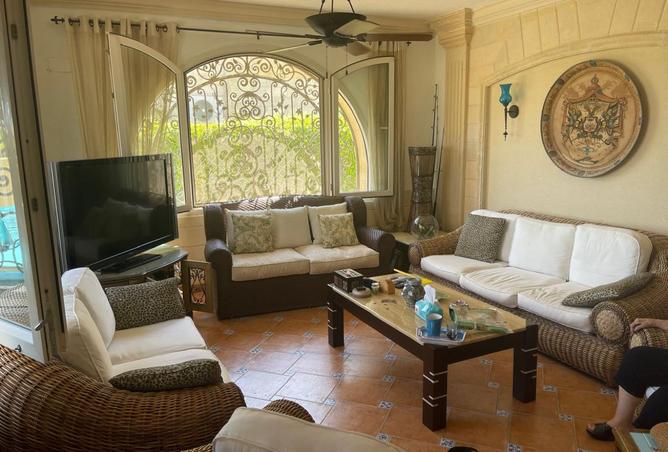 8157700 - Property Image 2