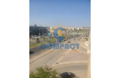 شقة - 3 غرف نوم - 2 حمامات للبيع في الحي الثامن - الشيخ زايد - الجيزة