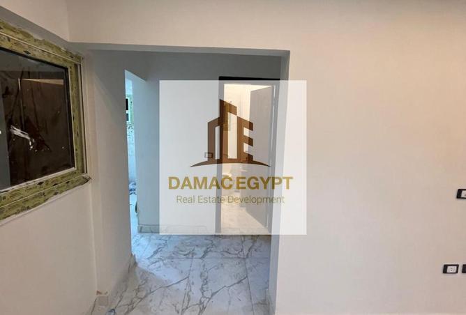 8015172 - Property Image 2