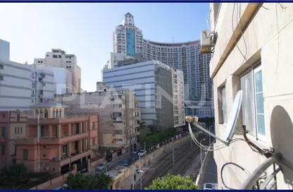 شقة - 3 غرف نوم - 2 حمامات للبيع في شارع الفتح - سان ستيفانو - حي شرق - الاسكندرية