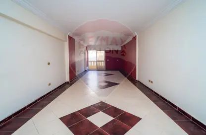 Apartment - 3 Bedrooms - 2 Bathrooms for sale in Smouha - Hay Sharq - Alexandria