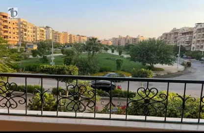 Apartment - 4 Bedrooms - 2 Bathrooms for sale in Street21 - District 3 - The 5th Settlement - New Cairo City - Cairo