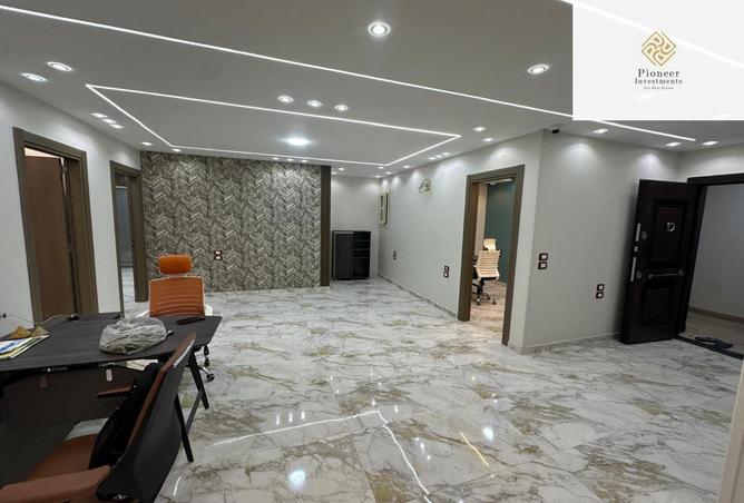 8233072 - Property Image 2