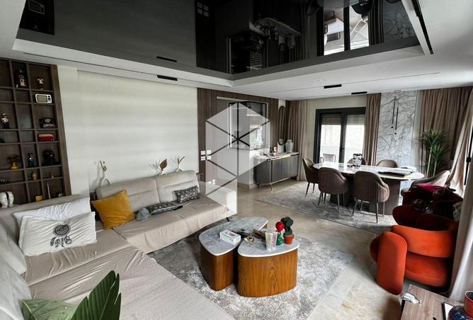 8439706 - Property Image 2