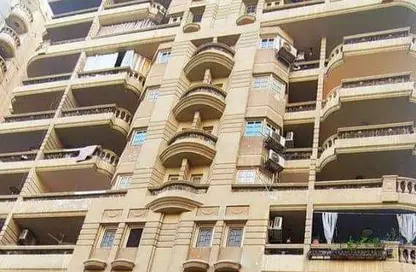 Apartment - 3 Bedrooms - 3 Bathrooms for sale in Dr Ibrahim Nagy St. - 9th Zone - Nasr City - Cairo