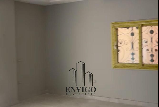 8329359 - Property Image 3