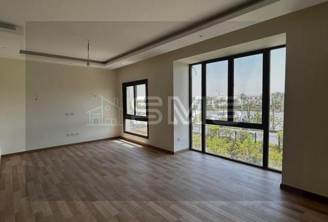 8025469 - Property Image 2