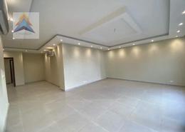 شقة - 4 غرف نوم - 3 حمامات for للايجار in ذا كورت يارد - الحي الثاني عشر - الشيخ زايد - الجيزة