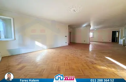Apartment - 4 Bedrooms - 2 Bathrooms for sale in Zezenia - Hay Sharq - Alexandria