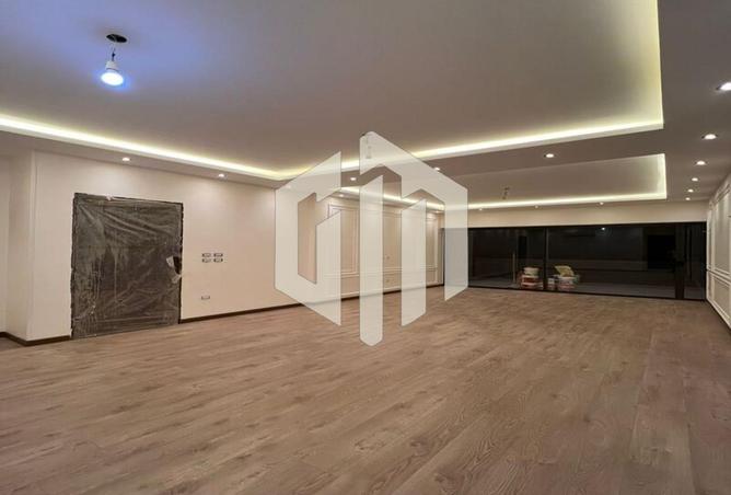 8083299 - Property Image 2