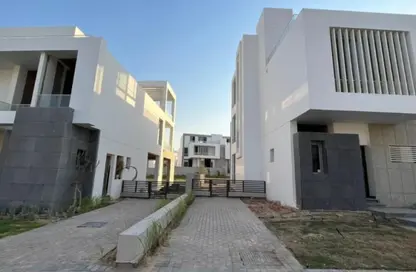 Villa - 4 Bedrooms - 4 Bathrooms for sale in Joulz - Cairo Alexandria Desert Road - 6 October City - Giza