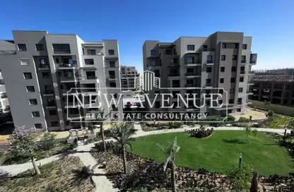 Apartment - 2 Bedrooms - 3 Bathrooms for sale in District 5 - 5th Settlement Compounds - The 5th Settlement - New Cairo City - Cairo