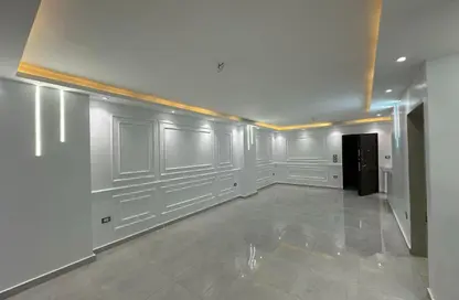 شقة - 3 غرف نوم - 2 حمامات للبيع في الشطر العاشر - زهراء المعادي - حي المعادي - القاهرة