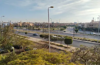 شقة - 3 غرف نوم - 2 حمامات للايجار في شارع البستان - الحي التاسع - الشيخ زايد - الجيزة