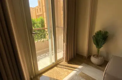 شقة - 3 غرف نوم - 3 حمامات للايجار في المستشارين - المستثمرين الشمالية - مدينة القاهرة الجديدة - القاهرة