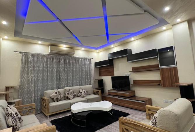 8020477 - Property Image 2