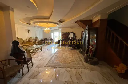 Duplex - 4 Bedrooms - 3 Bathrooms for sale in Abdel Salam Aref St. - Laurent - Hay Sharq - Alexandria