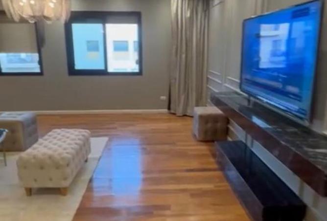 8302093 - Property Image 3