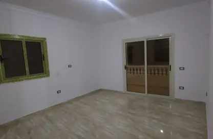 Apartment - 2 Bedrooms - 1 Bathroom for rent in Mohamed Naguib Axis - Abou El Houl - New Cairo City - Cairo