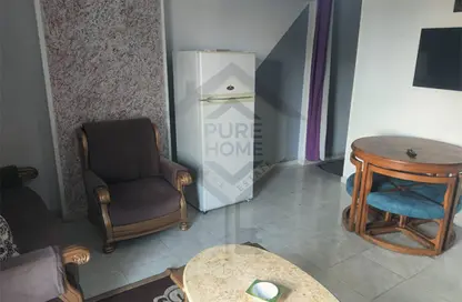 Apartment - 3 Bedrooms - 1 Bathroom for rent in Aldar Al Bayda St. - Cleopatra - Hay Sharq - Alexandria