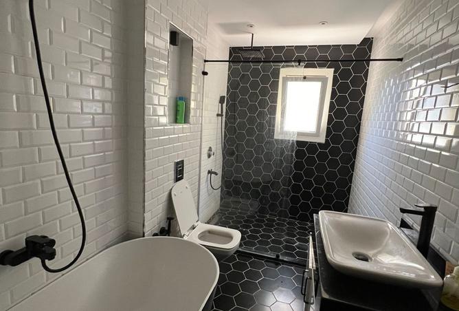 8389931 - Property Image 3