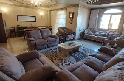 شقة - 3 غرف نوم - 3 حمامات للبيع في محور مصطفي كامل - التجمع الاول - مدينة القاهرة الجديدة - القاهرة