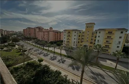 شقة - 2 غرف نوم - 2 حمامات للايجار في دريم لاند - طريق الواحات - مدينة 6 أكتوبر - الجيزة