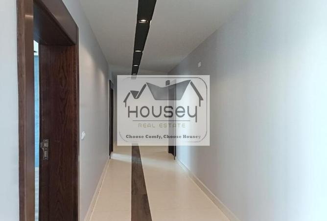 8260299 - Property Image 3